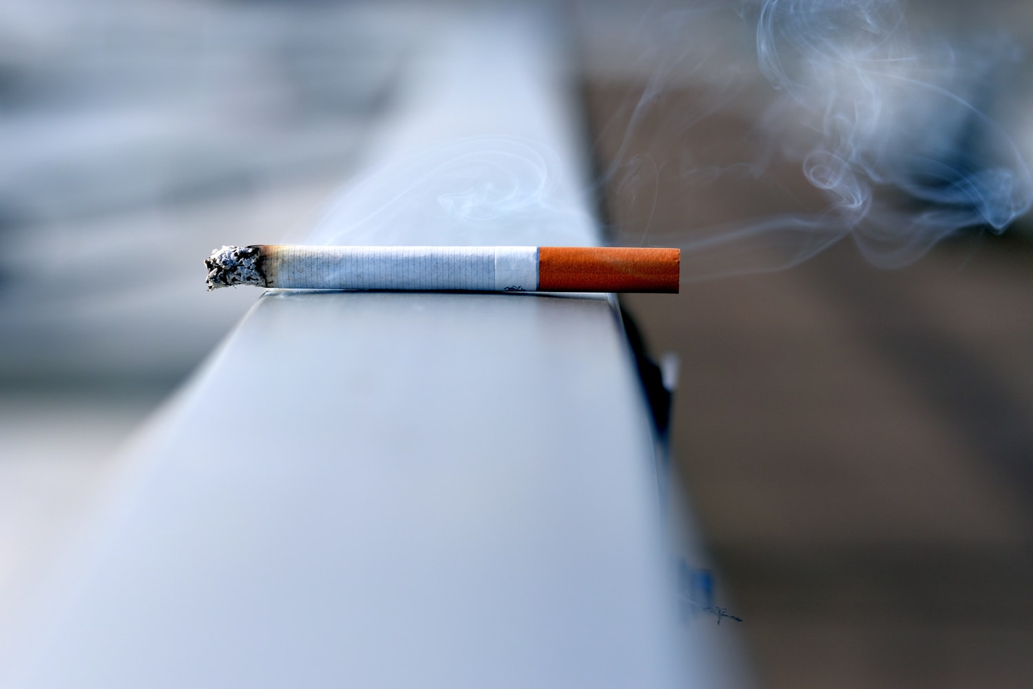 Combattre le tabac ou réduire les risques ?